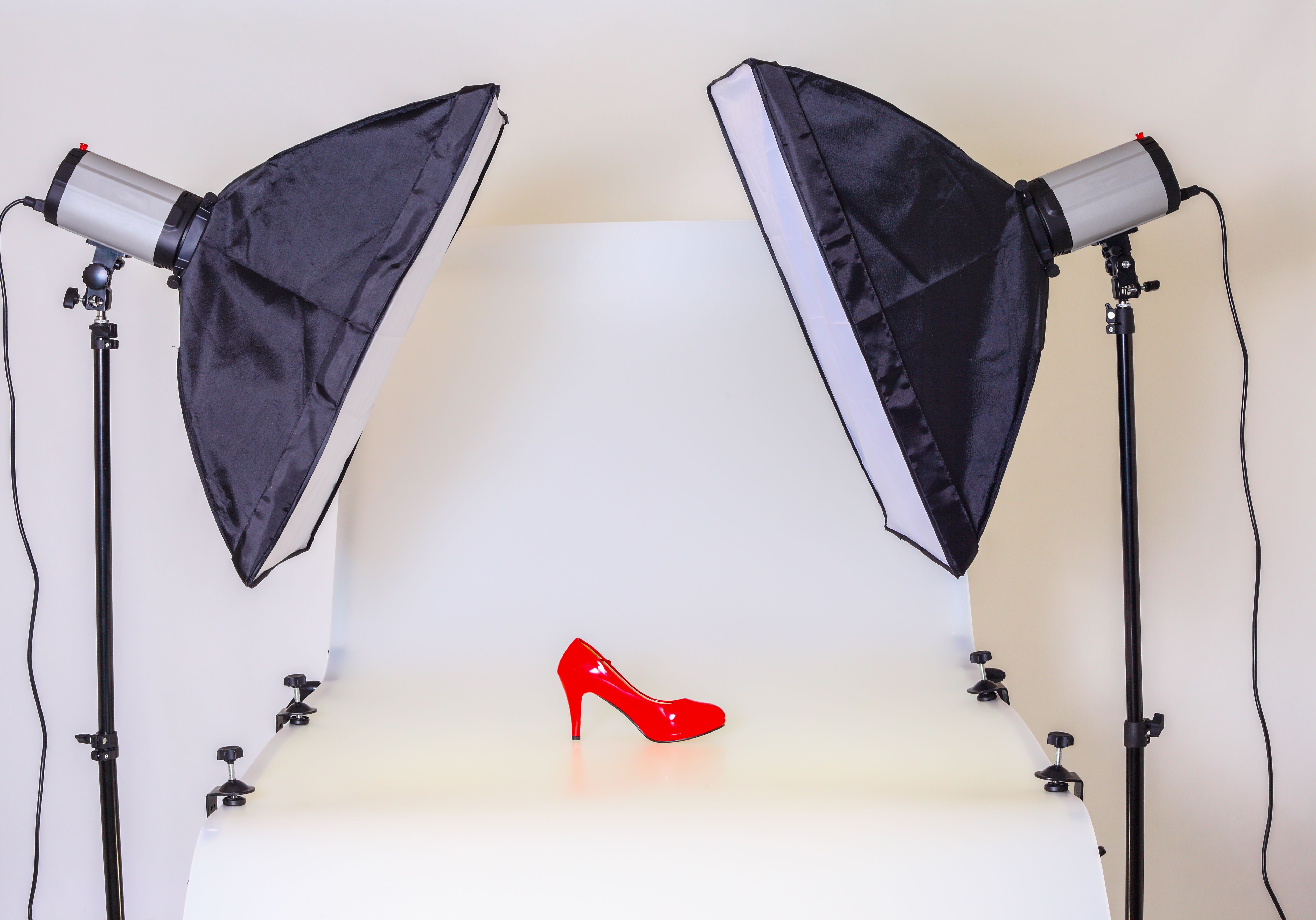 How to Achieve Professional Product Photography Lighting